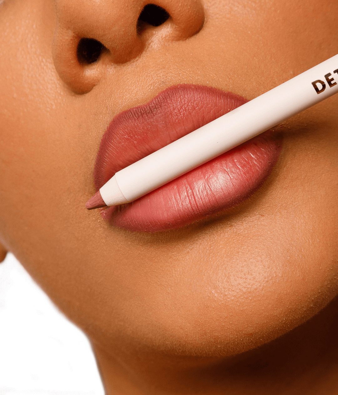 LIP PENCIL | 201 MEDIUM ROSE